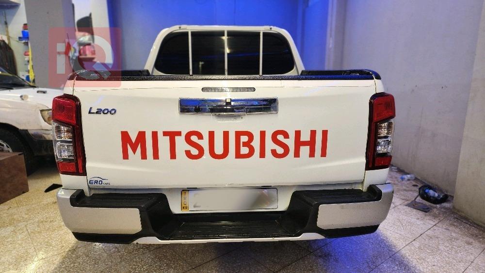 ميتسوبيشي L200